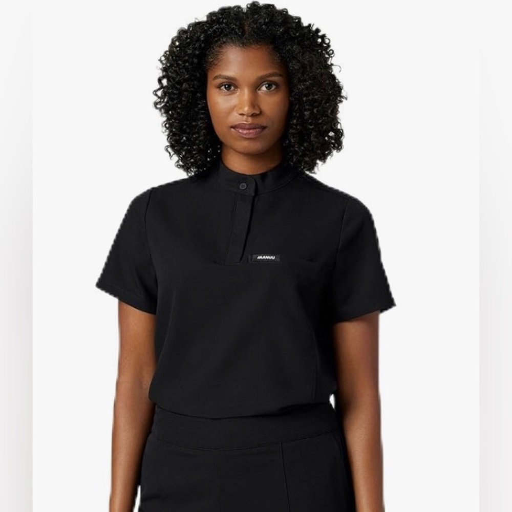 Women’s size small black Jaanuu Savi 1-Pocket Classic Banded Collar Scrub Top